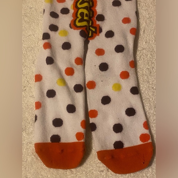Reese’s Pieces Adult Large Crew Socks Fun Socks - Picture 3 of 4